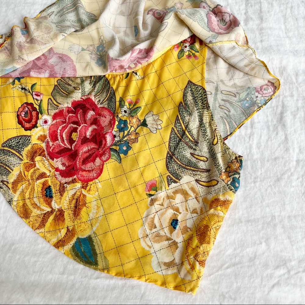 Farm Rio Prints Crop Top - Picture 7 of 11